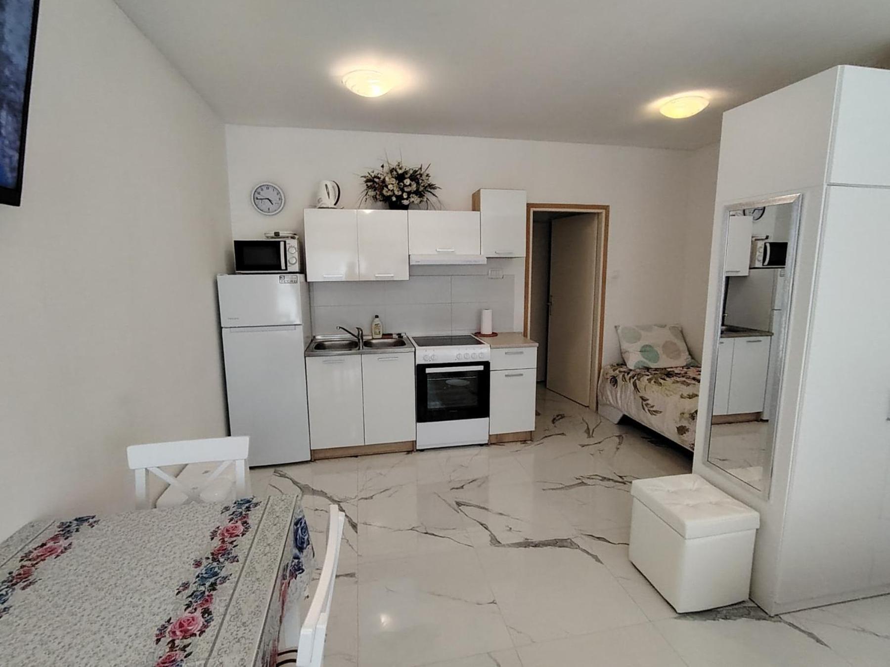 Studio-Apartman Ella Poreč Extérieur photo